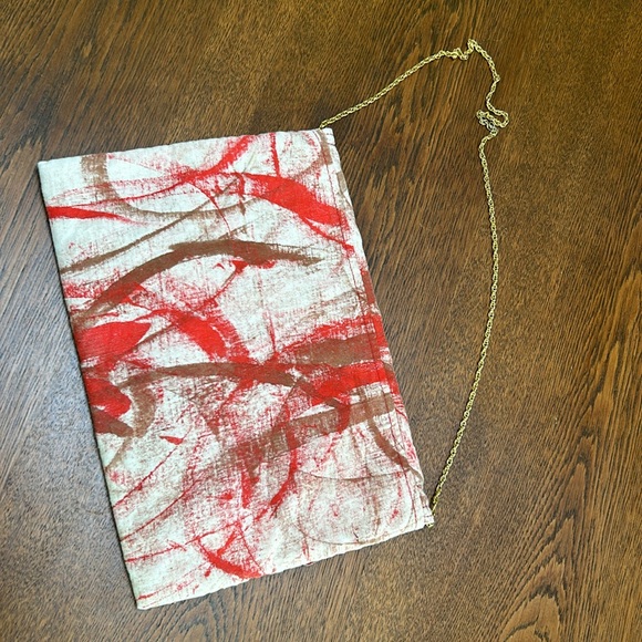 For Freedom - Sak Saum  designed Handpainted foldover clutch w hideable chain. - Picture 2 of 6